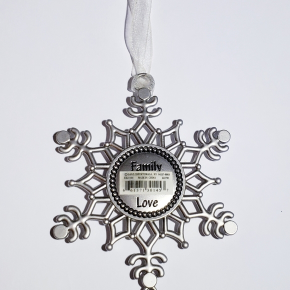 NWT Christmas Ornament w/Crystals. - Picture 4 of 4